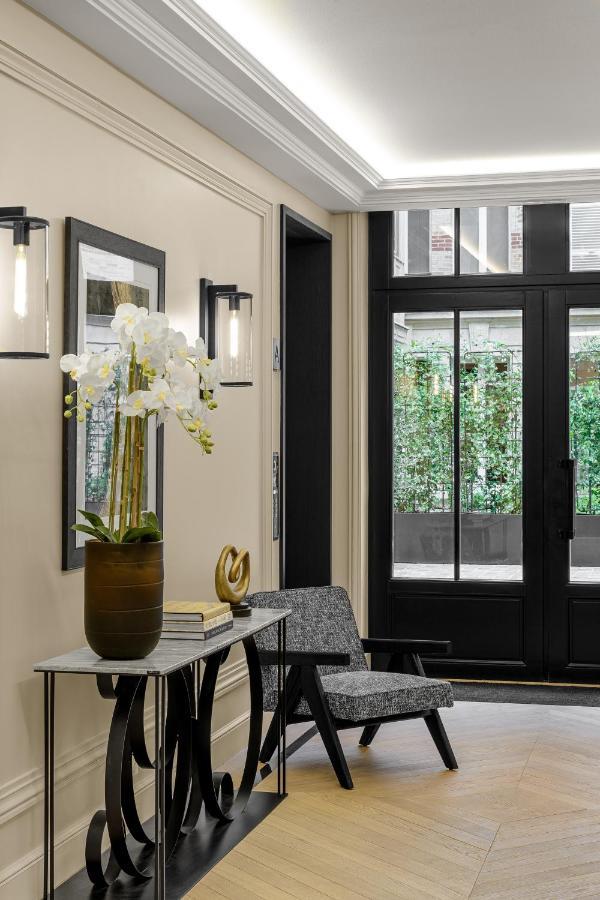 Black Door Paris Eksteriør bilde